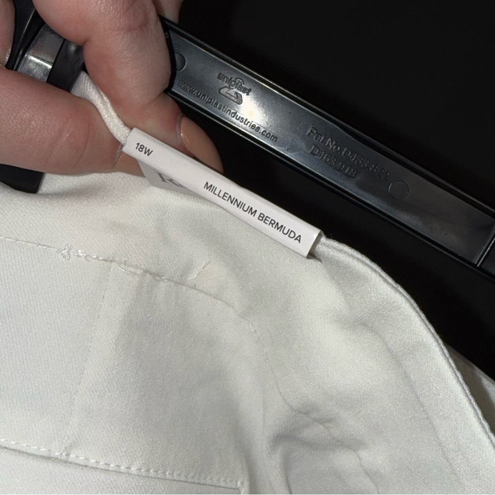 Kim Rogers White Millennium Bermuda Shorts w/ Tummy Control | Size 18W | NWT - Picture 6 of 7